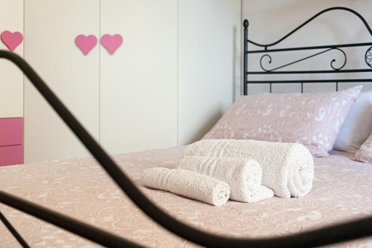 Urbino Experience Apartment Bagian luar foto