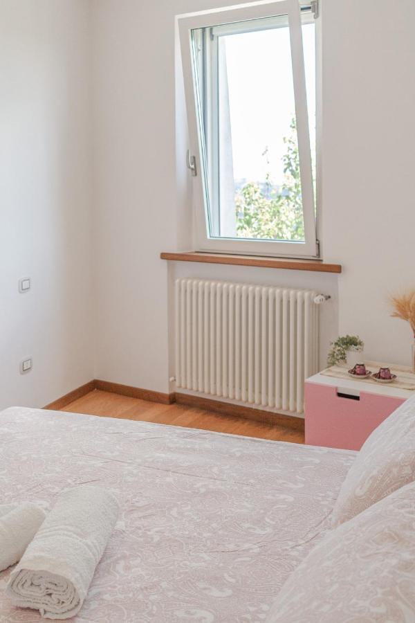 Urbino Experience Apartment Bagian luar foto